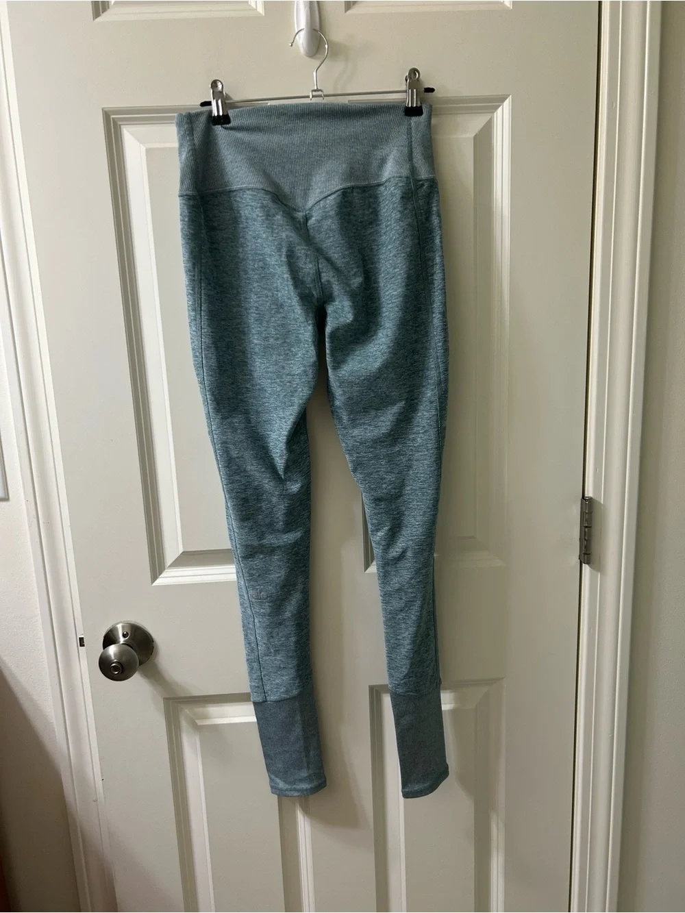 ALO Yoga Olive Green High-Waist Seamless Leggings Size M Inseam 30